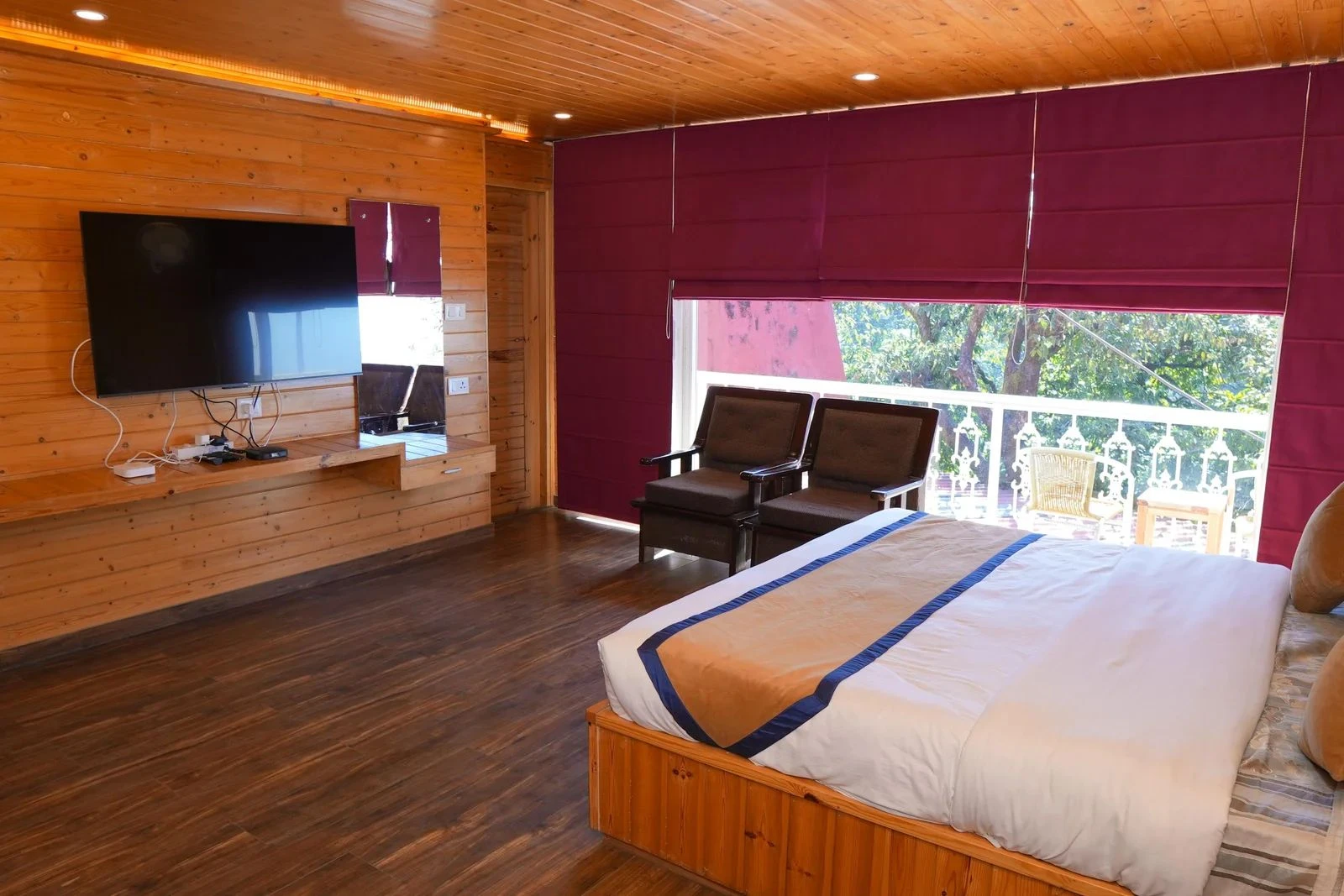Sansa by the Woods photo 146